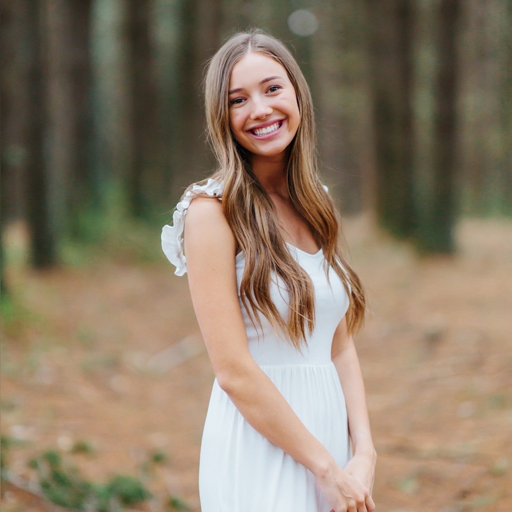 Meet your Posher, Emily